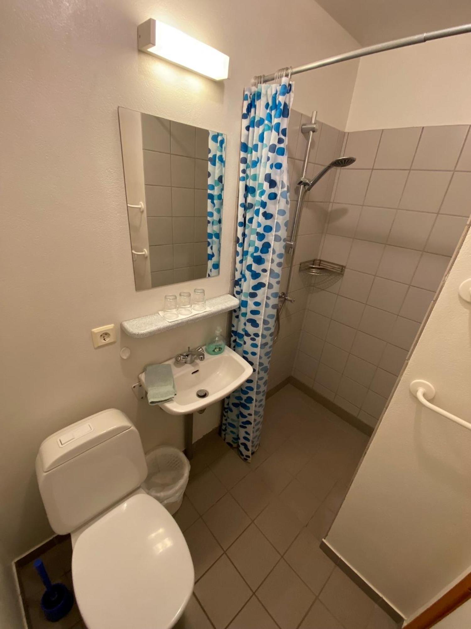 Hunathing Vestra Brekkulaekur Guesthouse מראה חיצוני תמונה
