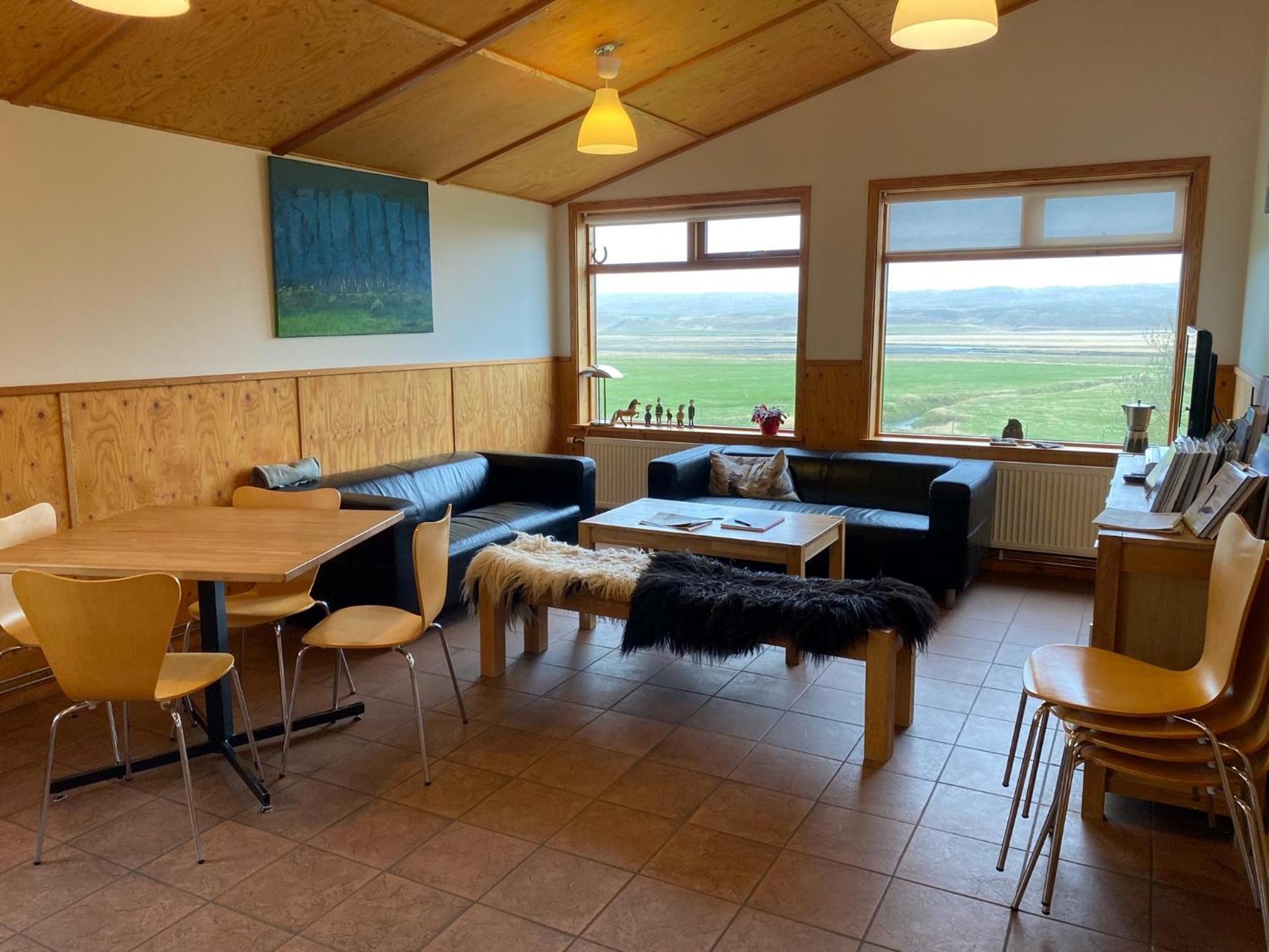 Hunathing Vestra Brekkulaekur Guesthouse מראה חיצוני תמונה