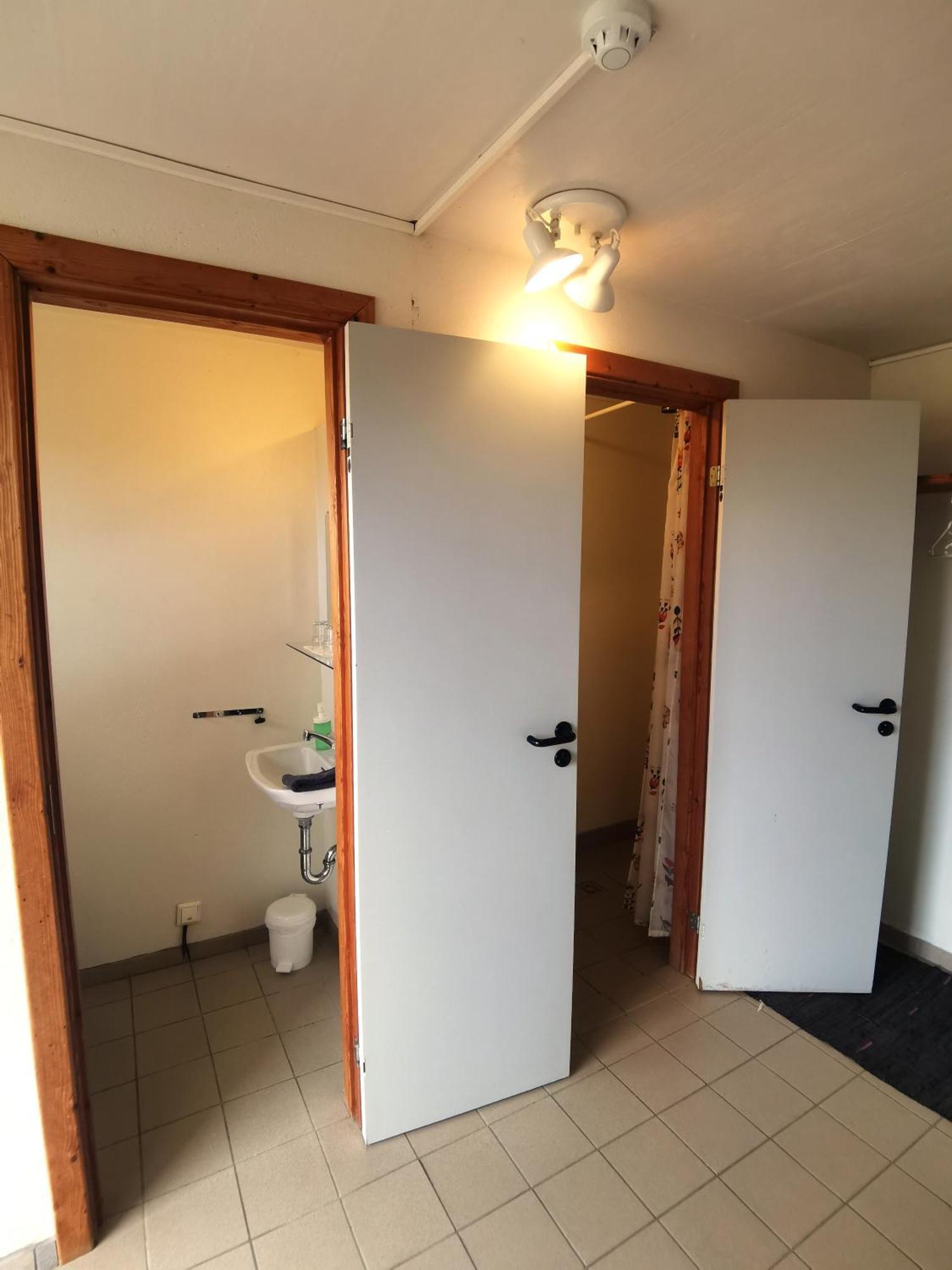 Hunathing Vestra Brekkulaekur Guesthouse מראה חיצוני תמונה
