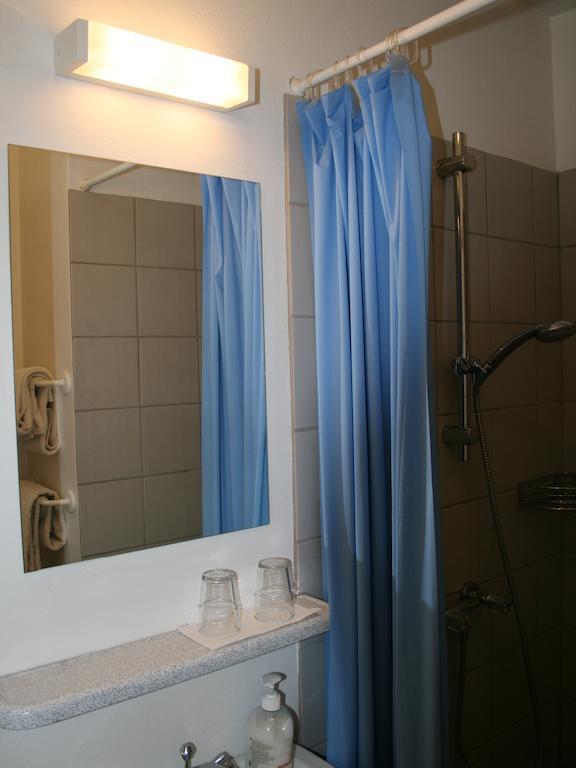 Hunathing Vestra Brekkulaekur Guesthouse חדר תמונה