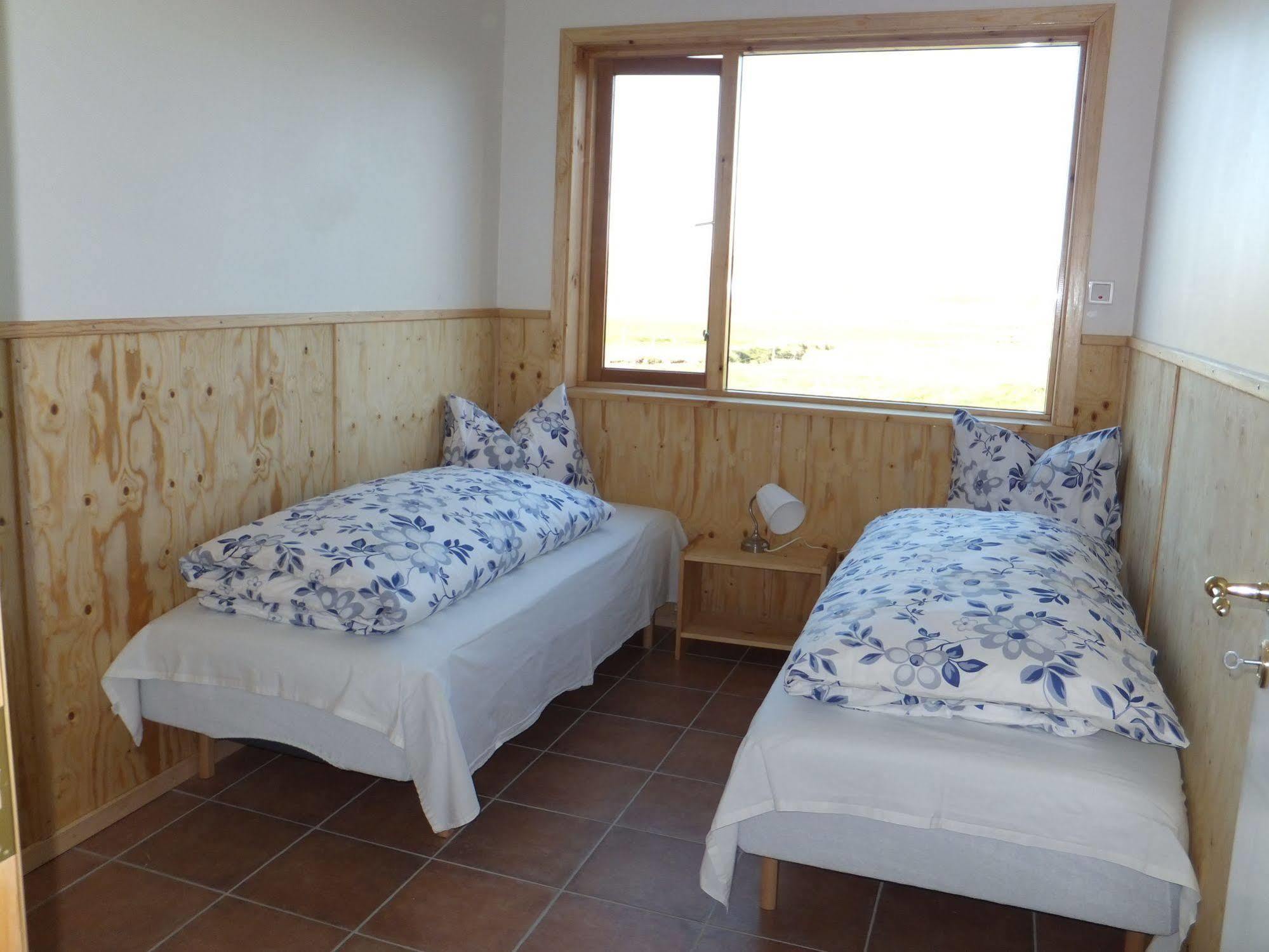 Hunathing Vestra Brekkulaekur Guesthouse מראה חיצוני תמונה