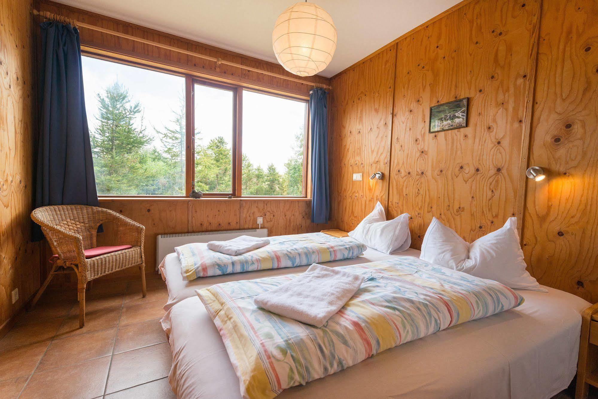 Hunathing Vestra Brekkulaekur Guesthouse מראה חיצוני תמונה